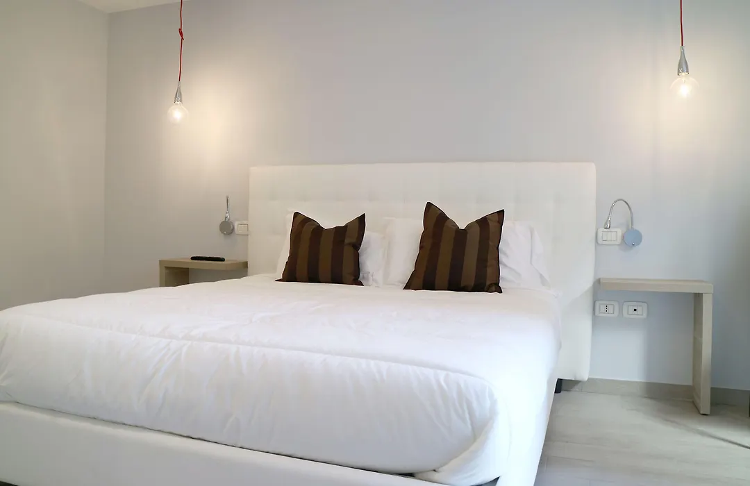 Riviera Luxury Suites-1